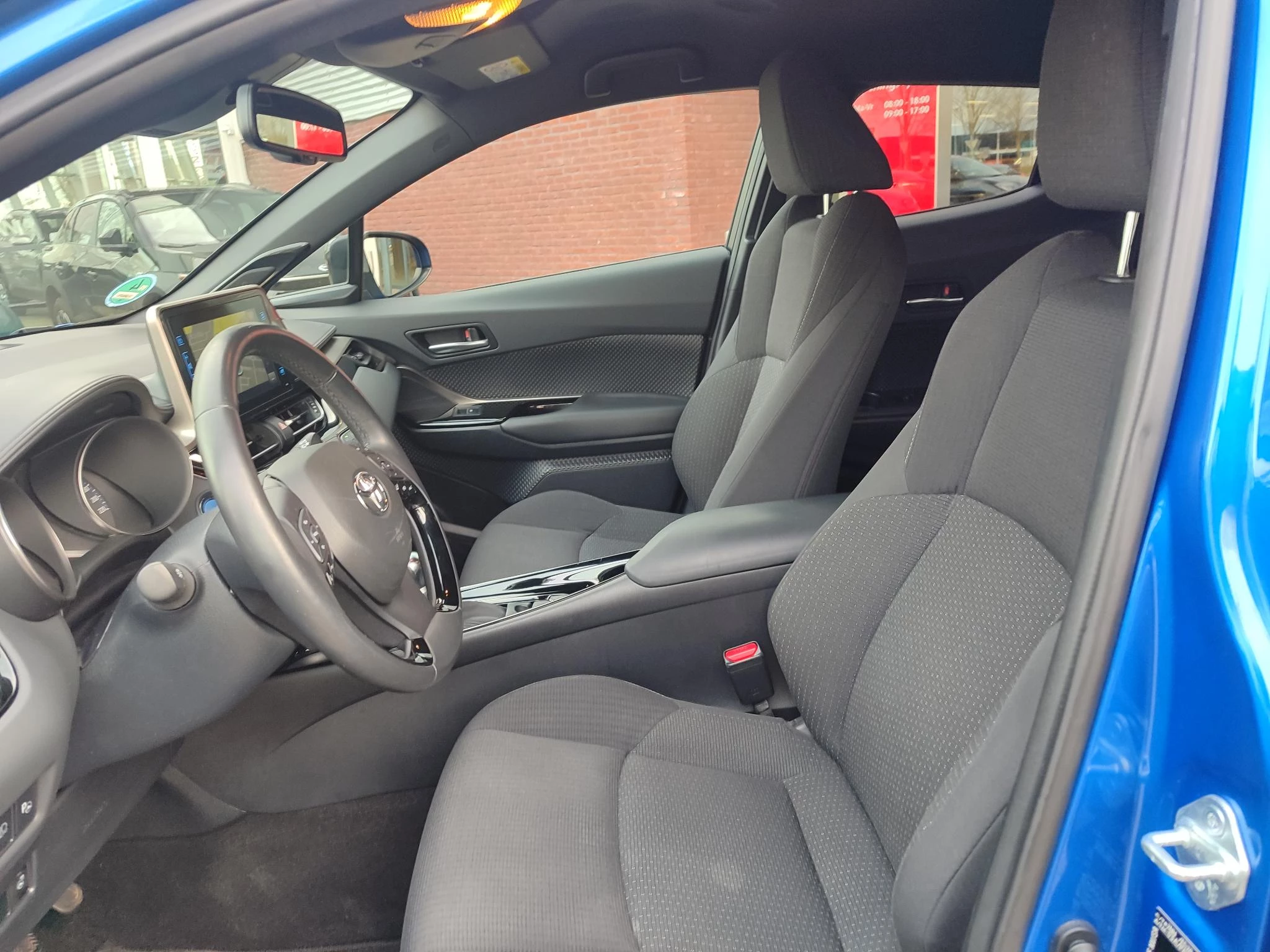 Hoofdafbeelding Toyota C-HR