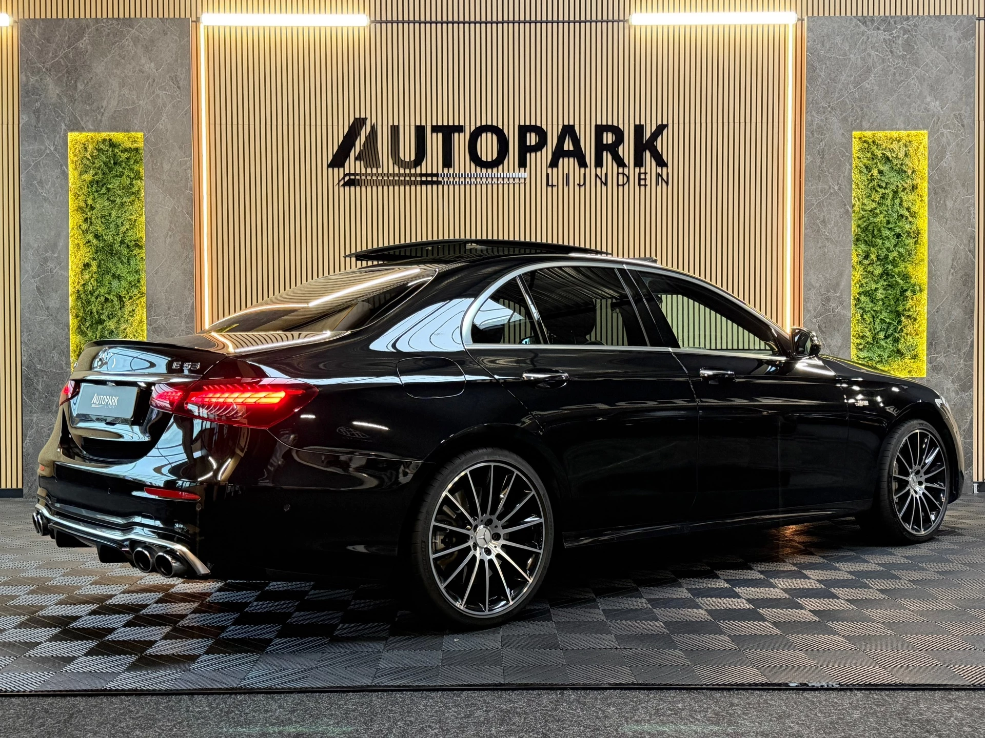 Hoofdafbeelding Mercedes-Benz E-Klasse
