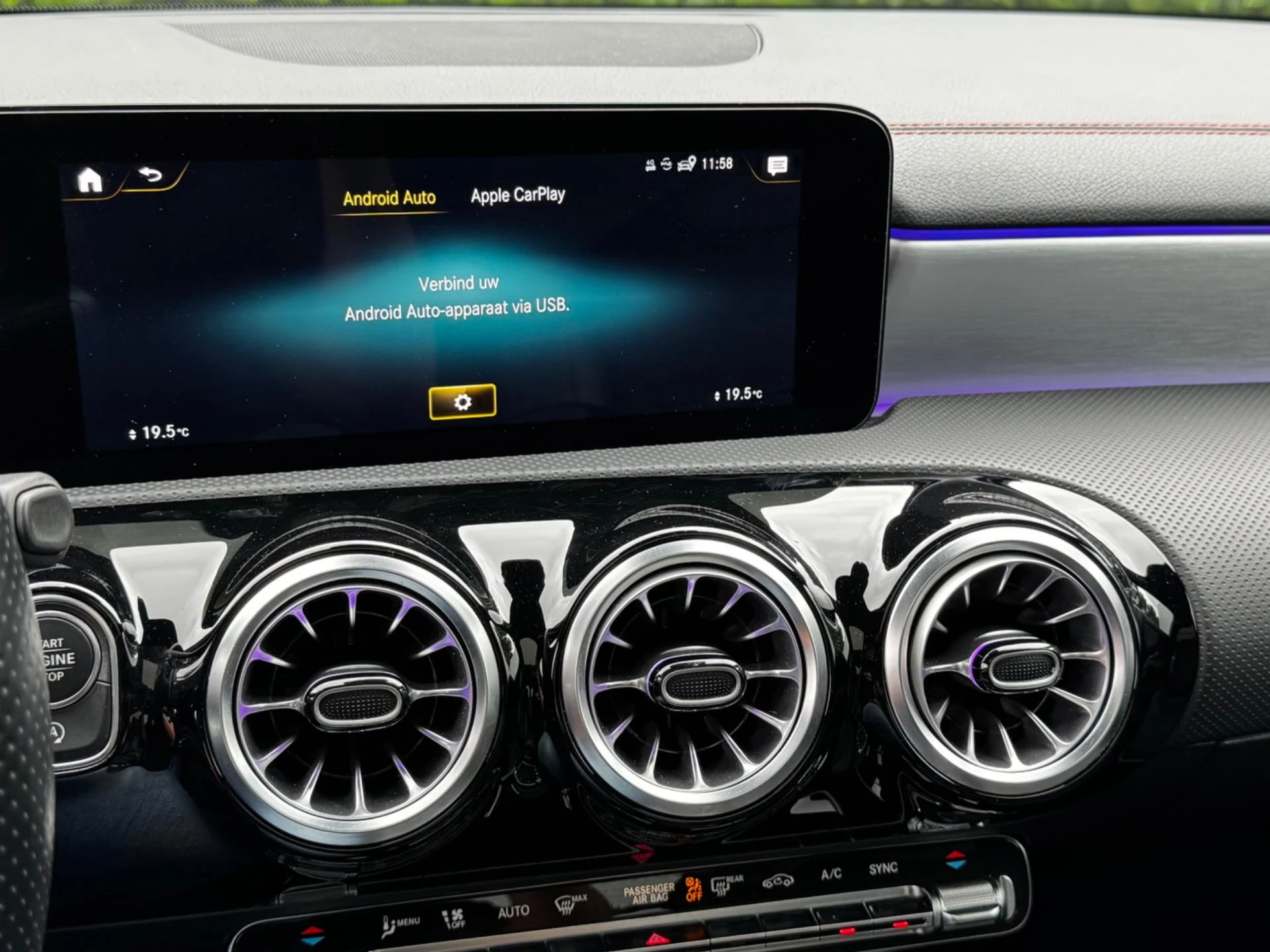 Hoofdafbeelding Mercedes-Benz CLA