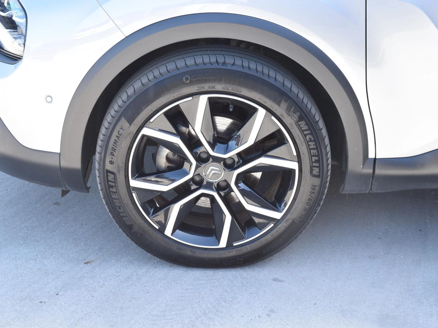 Hoofdafbeelding Citroën ë-C4