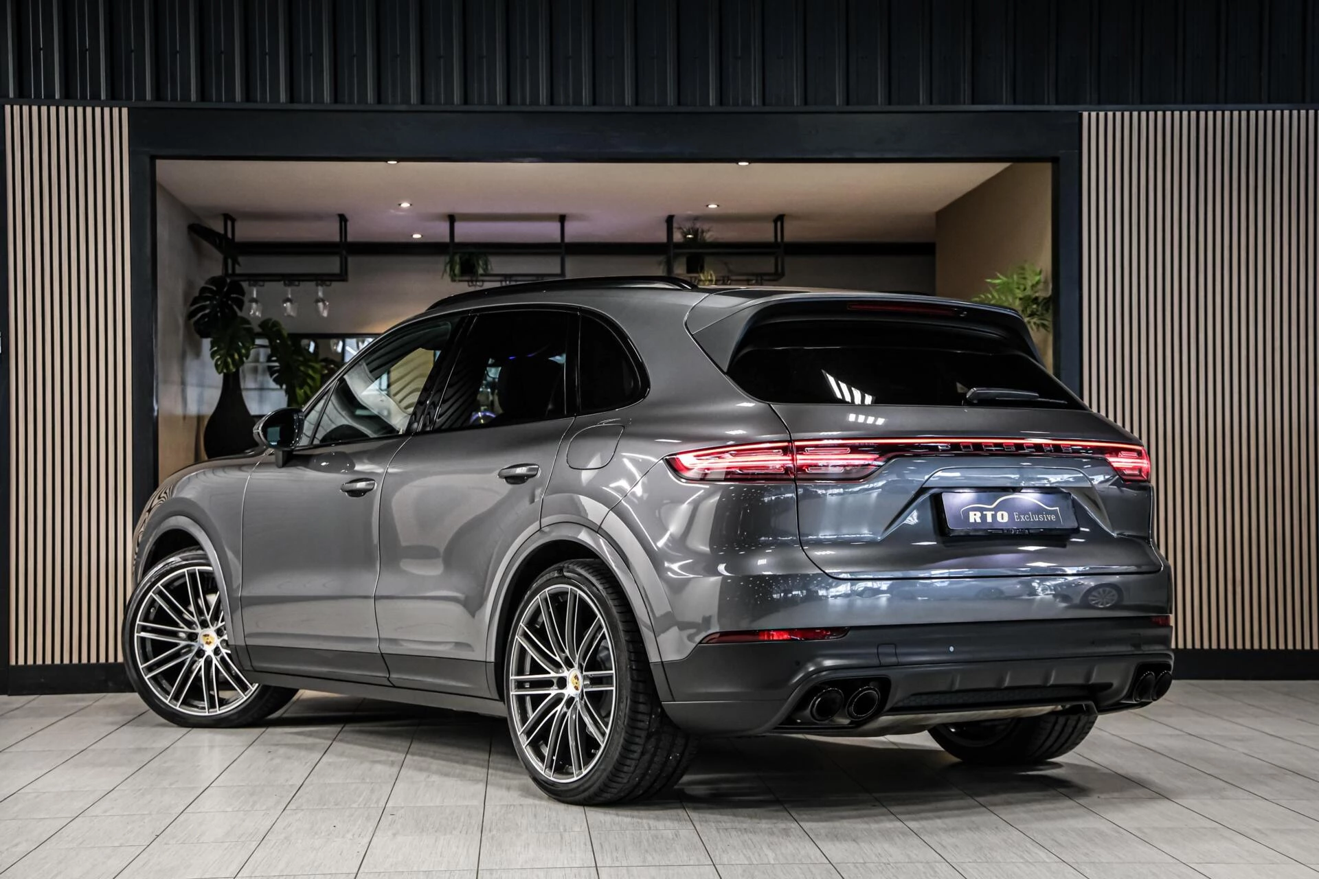 Hoofdafbeelding Porsche Cayenne
