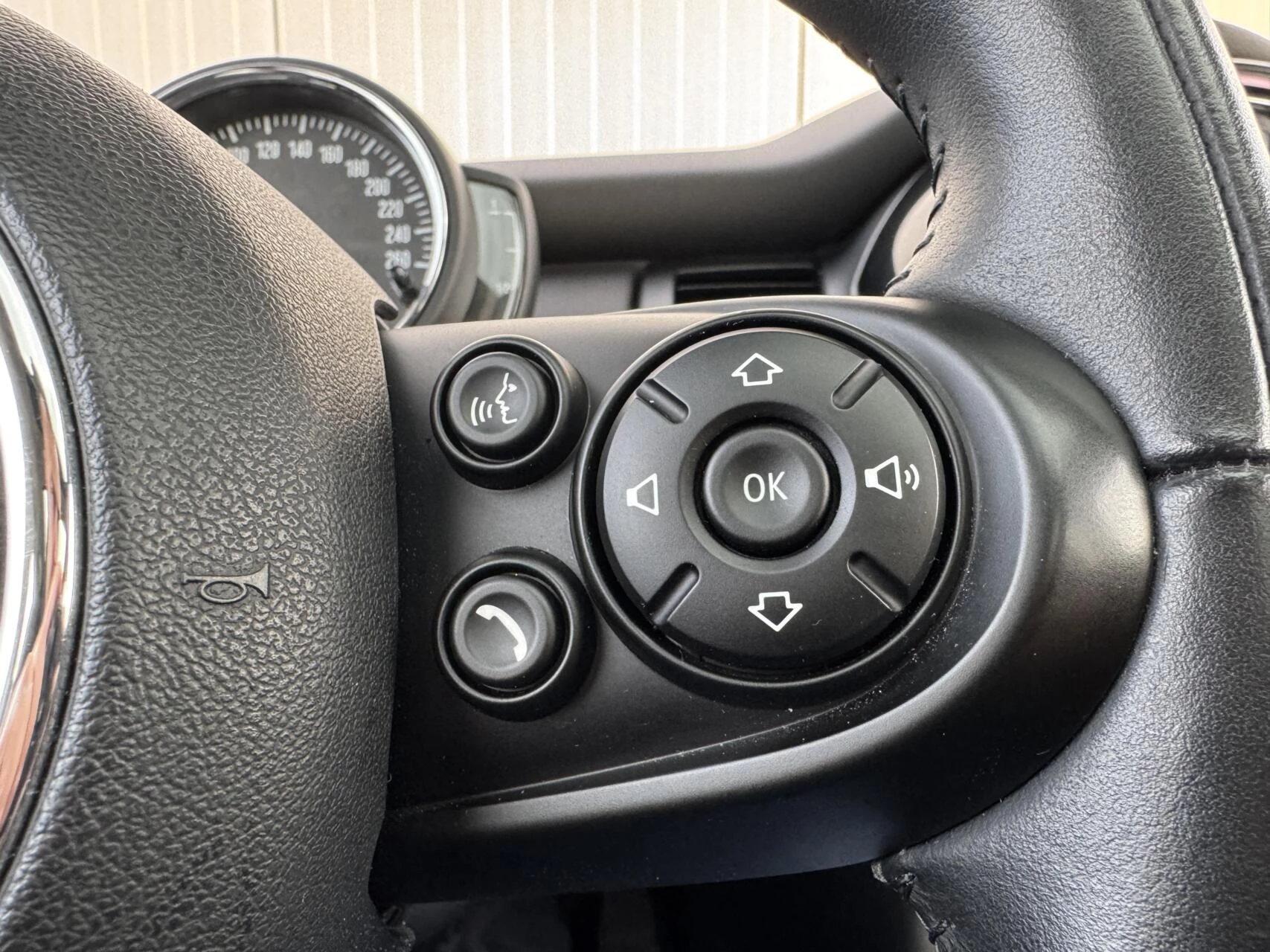 Hoofdafbeelding MINI One