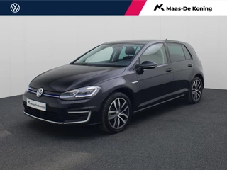 Hoofdafbeelding Volkswagen e-Golf Volkswagen e-Golf E-DITION 100kW/136PK · Navigatie · LED · Camera + Parkeersensoren · Warmtepomp ·