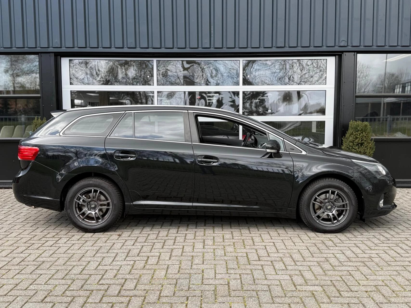 Hoofdafbeelding Toyota Avensis