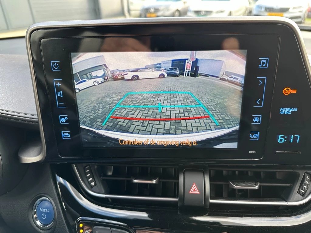 Hoofdafbeelding Toyota C-HR