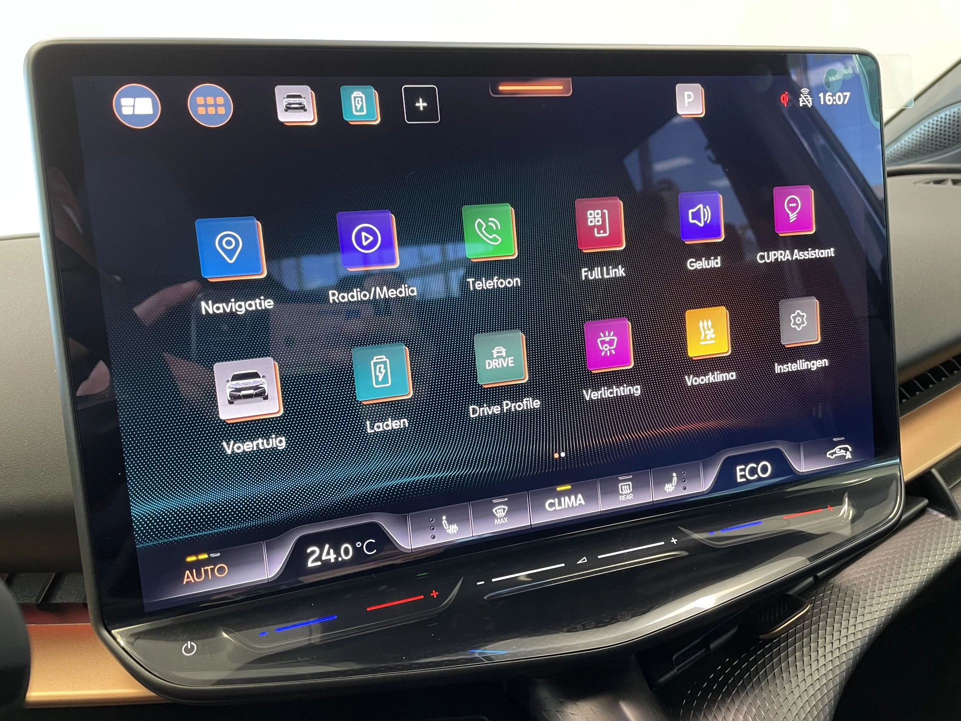 Hoofdafbeelding CUPRA Tavascan