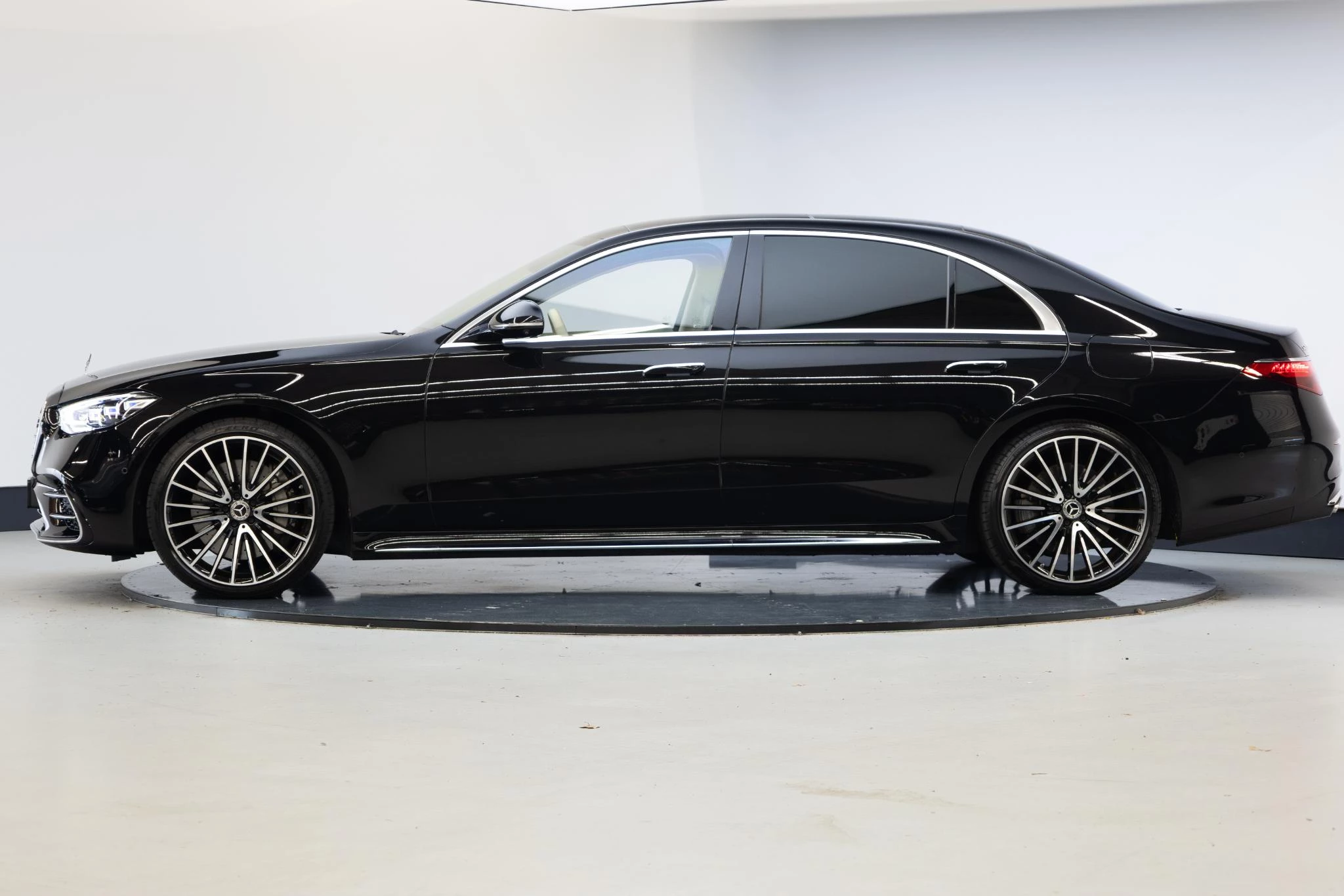 Hoofdafbeelding Mercedes-Benz S-Klasse