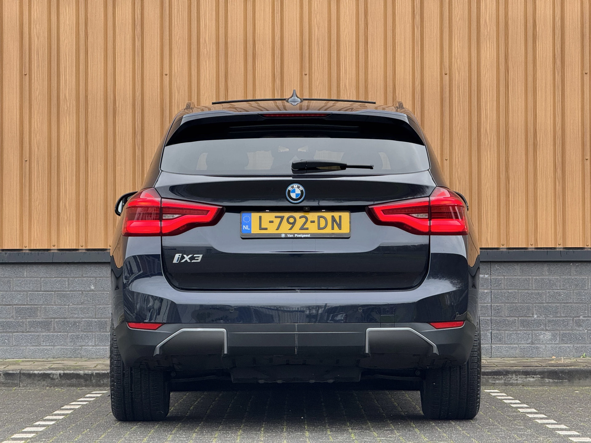 Hoofdafbeelding BMW iX3