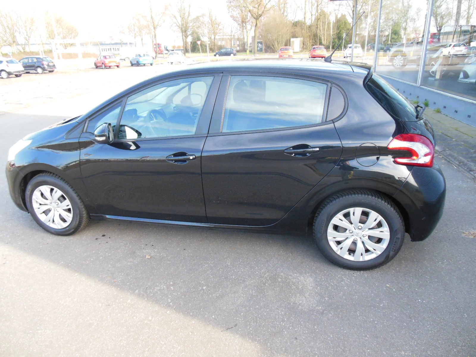 Hoofdafbeelding Peugeot 208