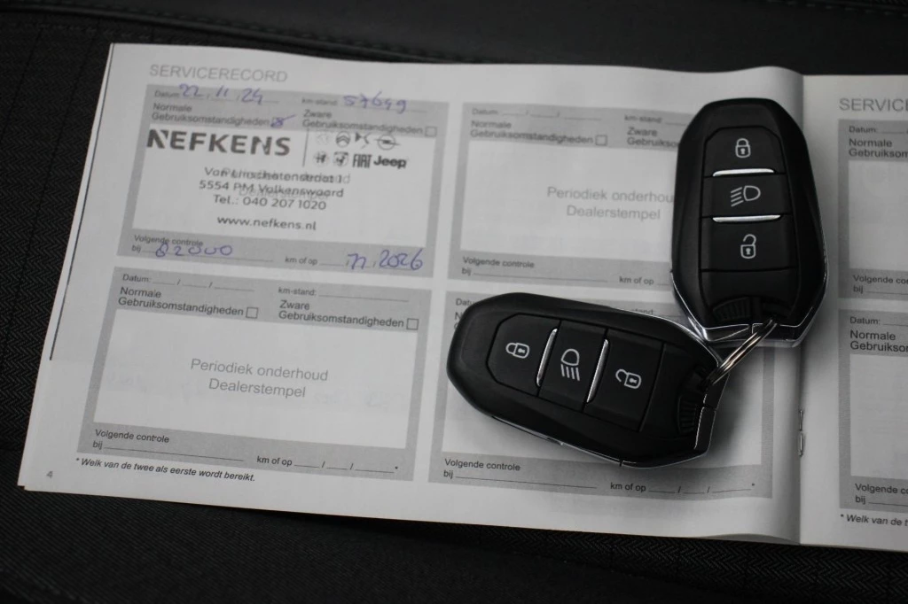 Hoofdafbeelding Peugeot e-208