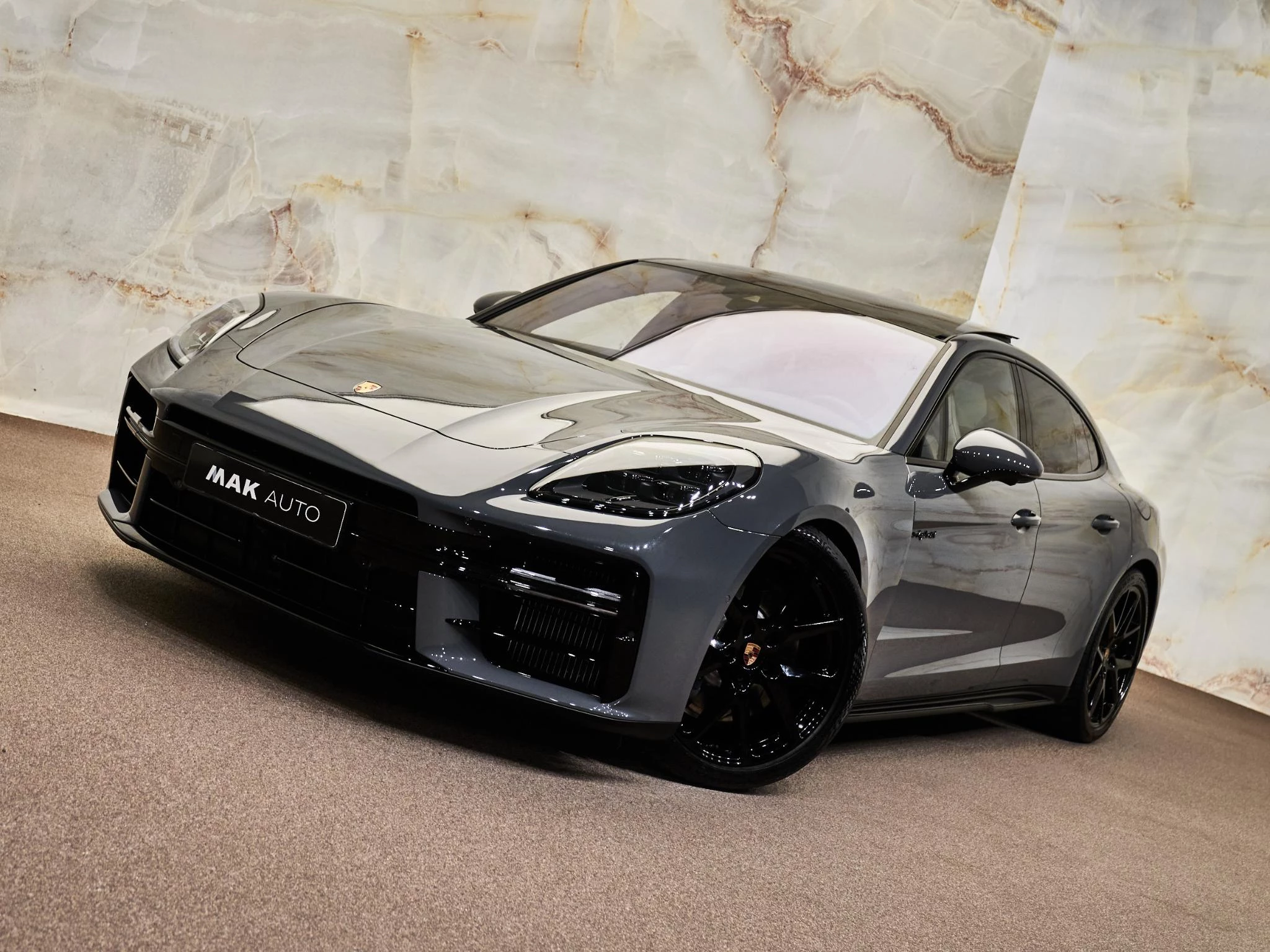 Hoofdafbeelding Porsche Panamera