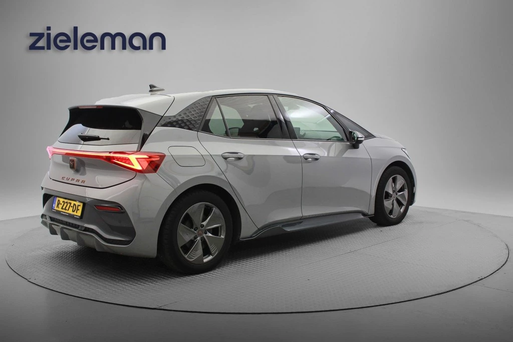 Hoofdafbeelding CUPRA Born