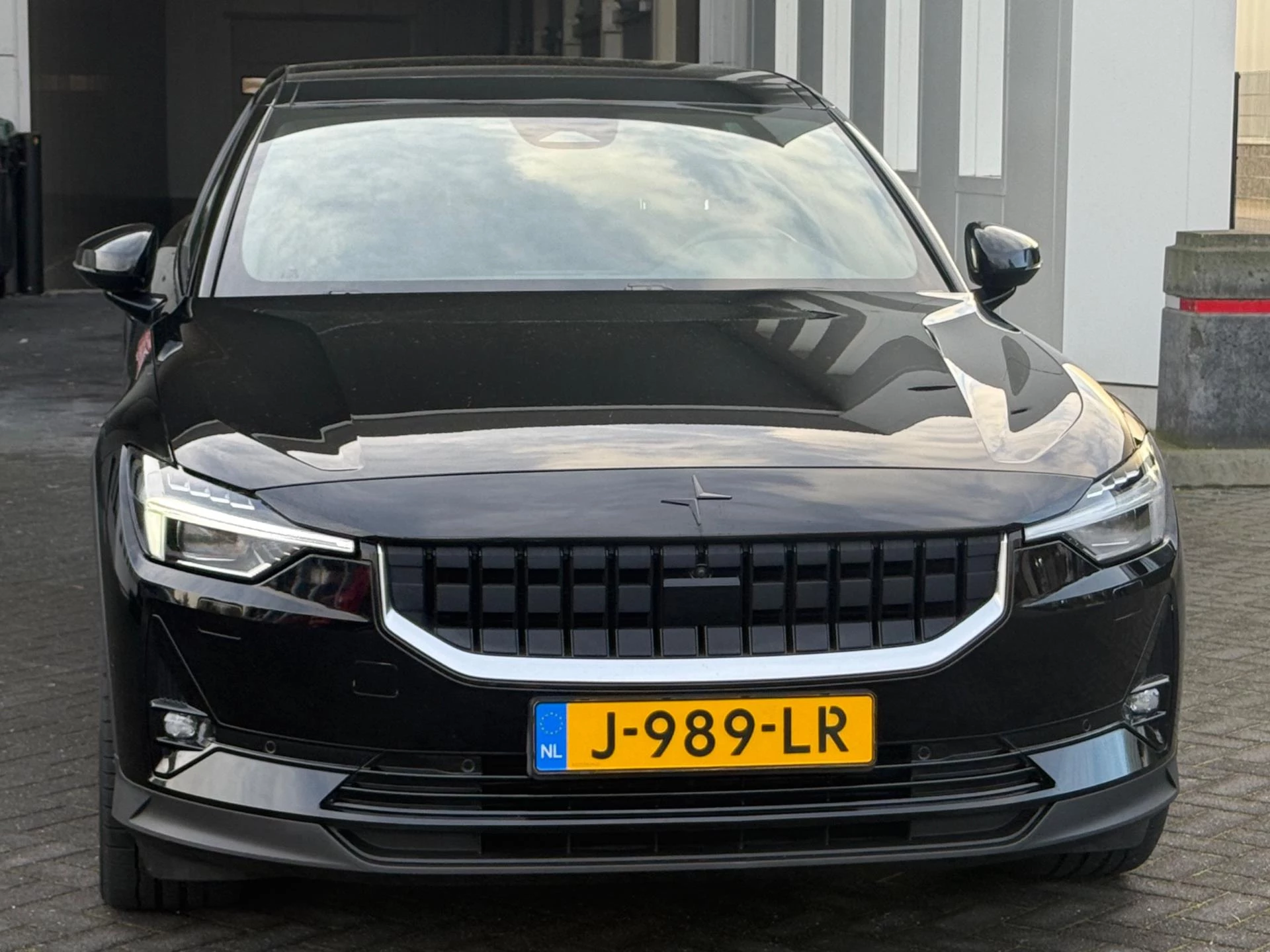 Hoofdafbeelding Polestar 2