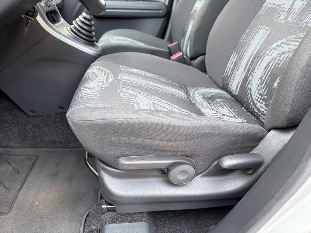 Hoofdafbeelding Opel Agila