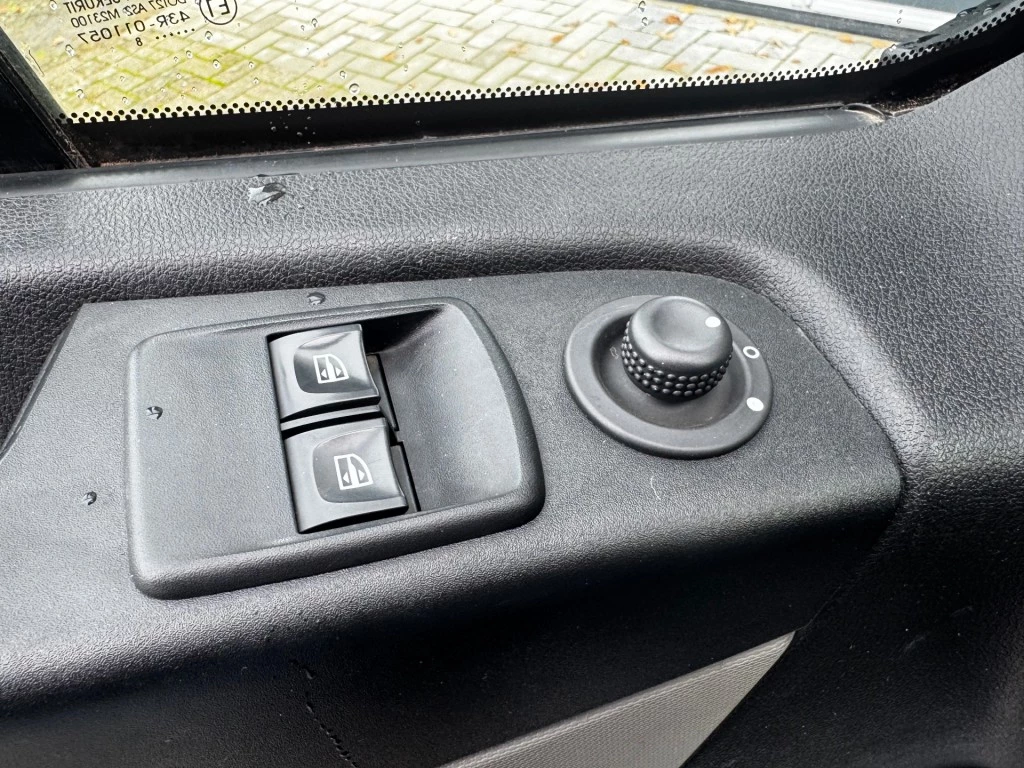 Hoofdafbeelding Nissan NV300