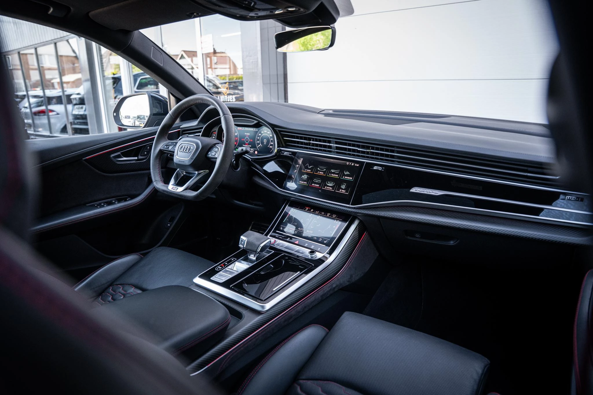 Hoofdafbeelding Audi Q8