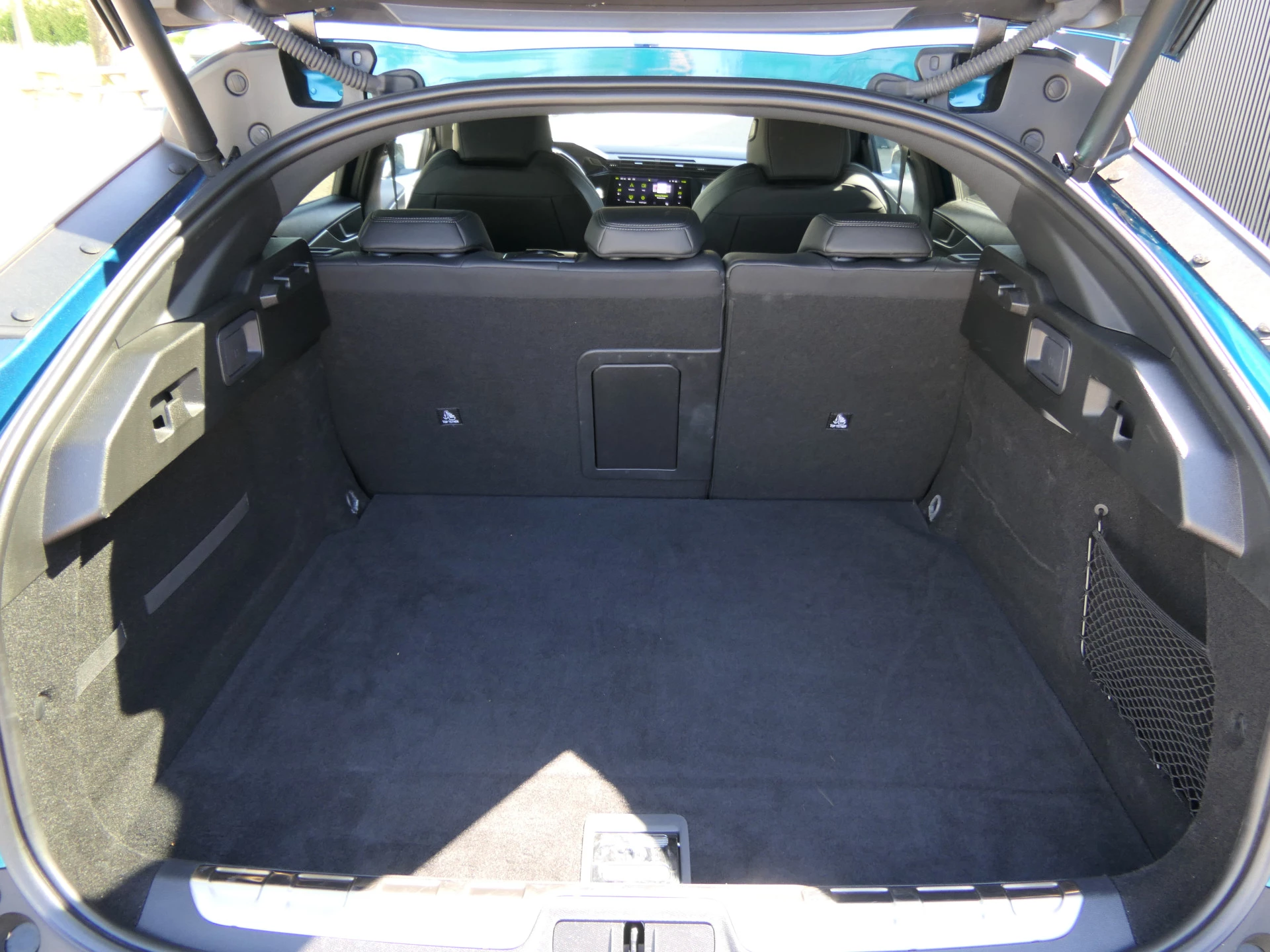 Hoofdafbeelding Peugeot 408