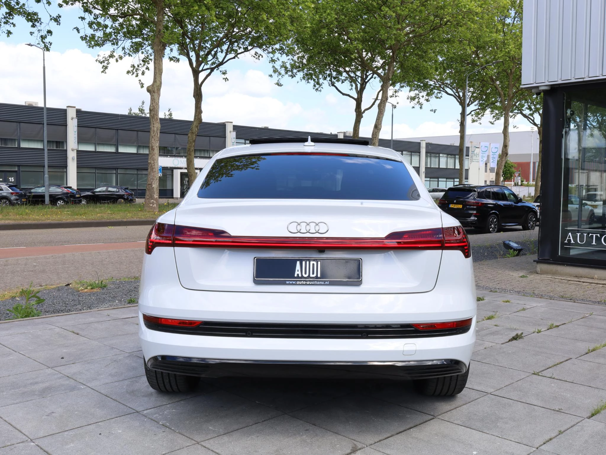 Hoofdafbeelding Audi e-tron