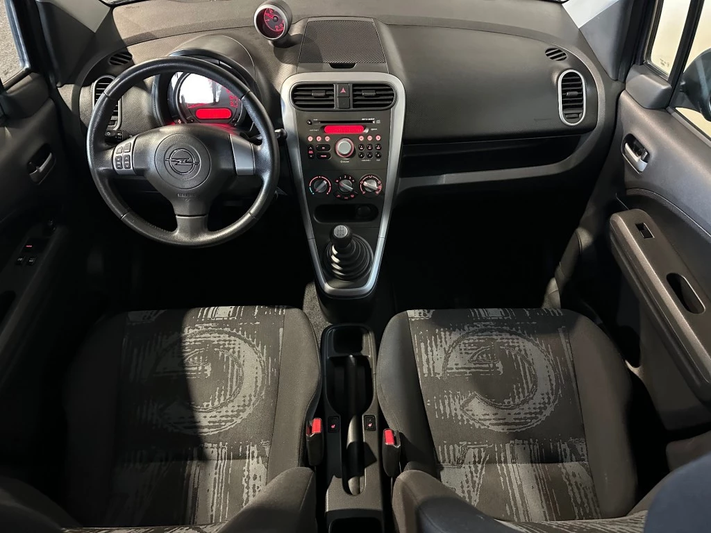 Hoofdafbeelding Opel Agila
