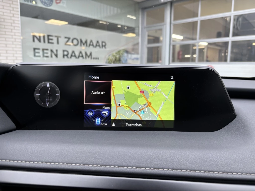 Hoofdafbeelding Lexus UX