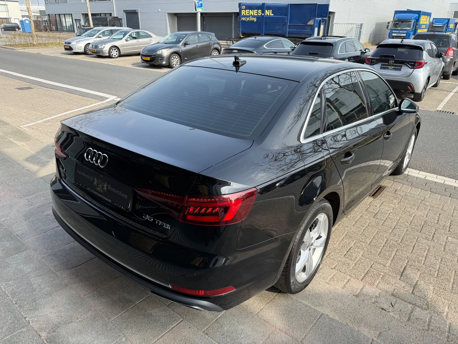 Hoofdafbeelding Audi A4