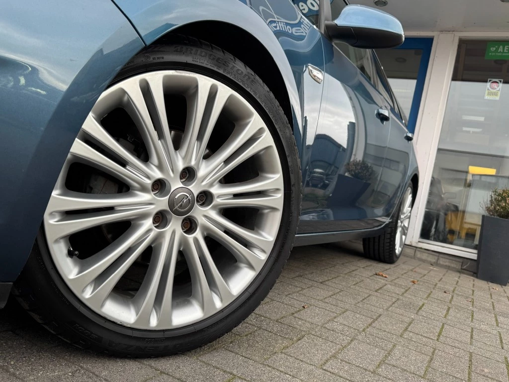 Hoofdafbeelding Opel Astra