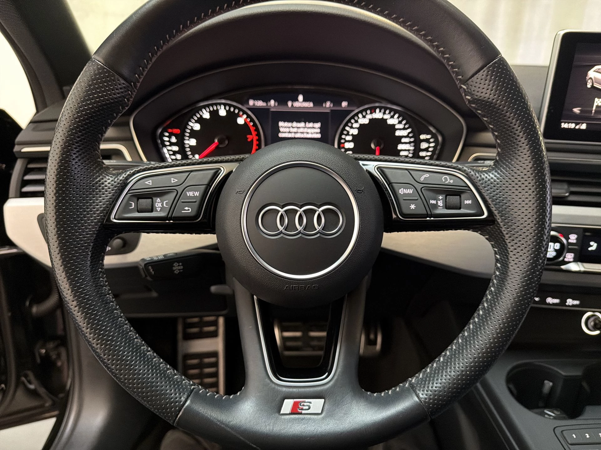 Hoofdafbeelding Audi A4