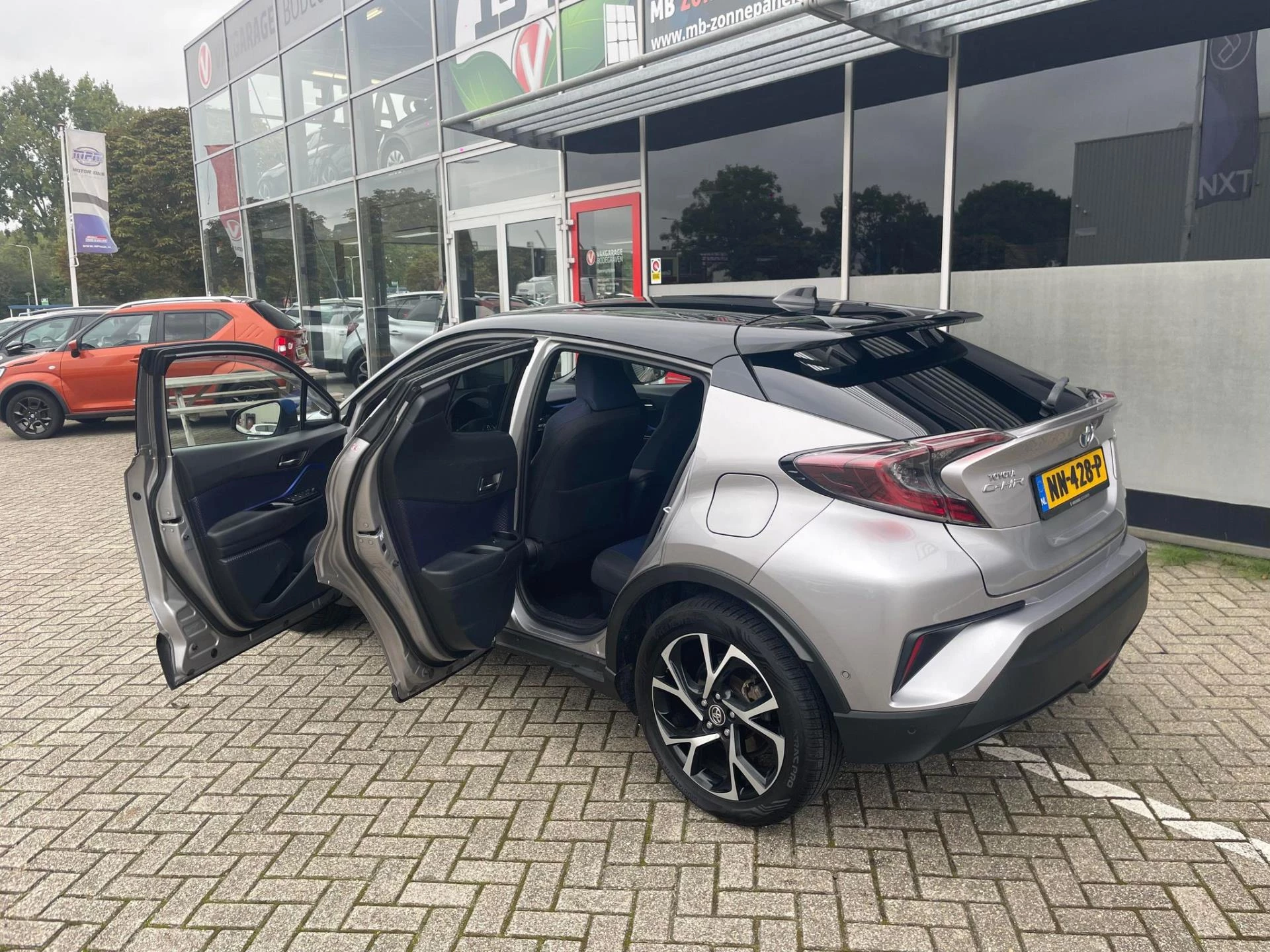 Hoofdafbeelding Toyota C-HR