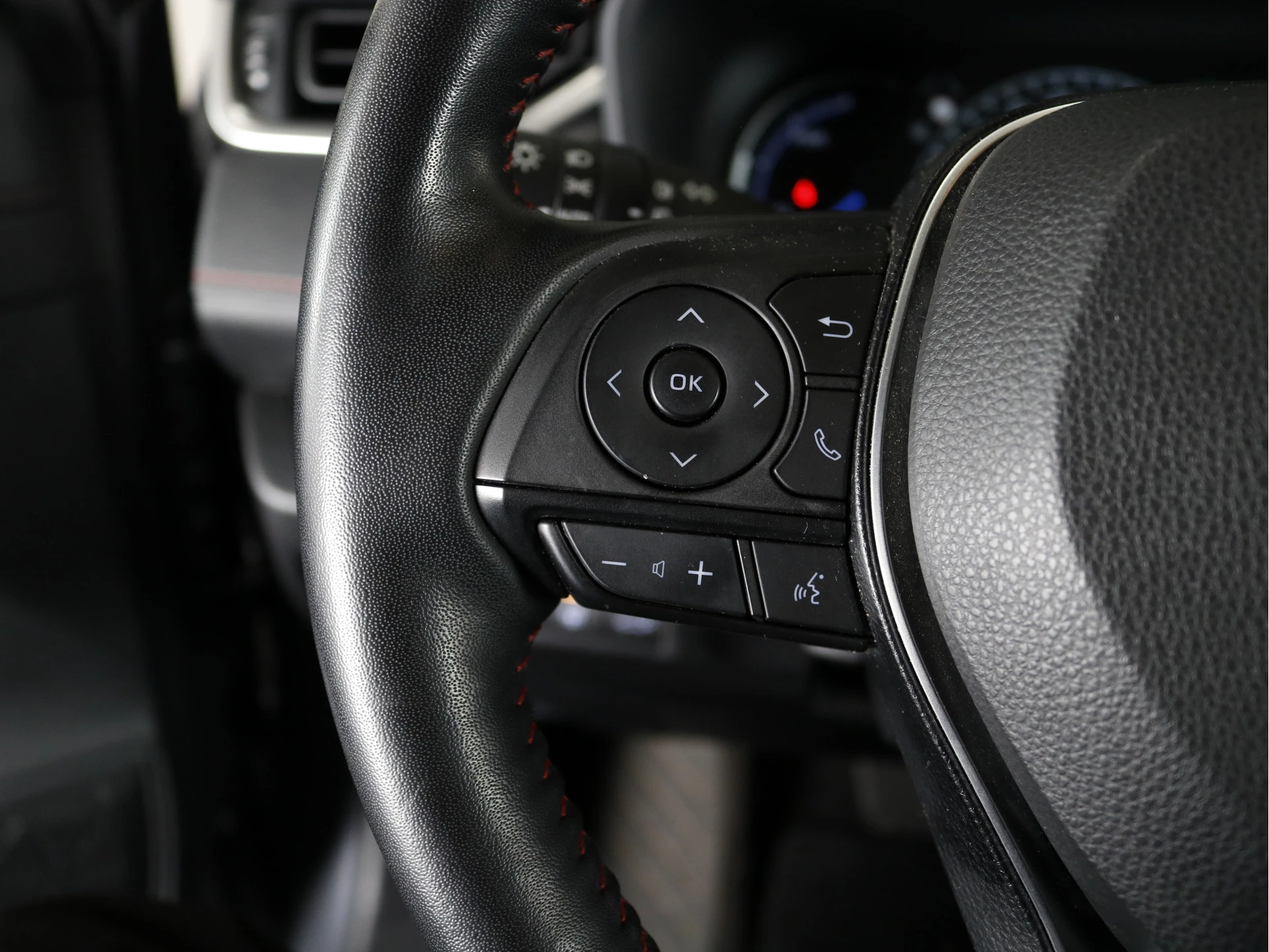 Hoofdafbeelding Suzuki Across