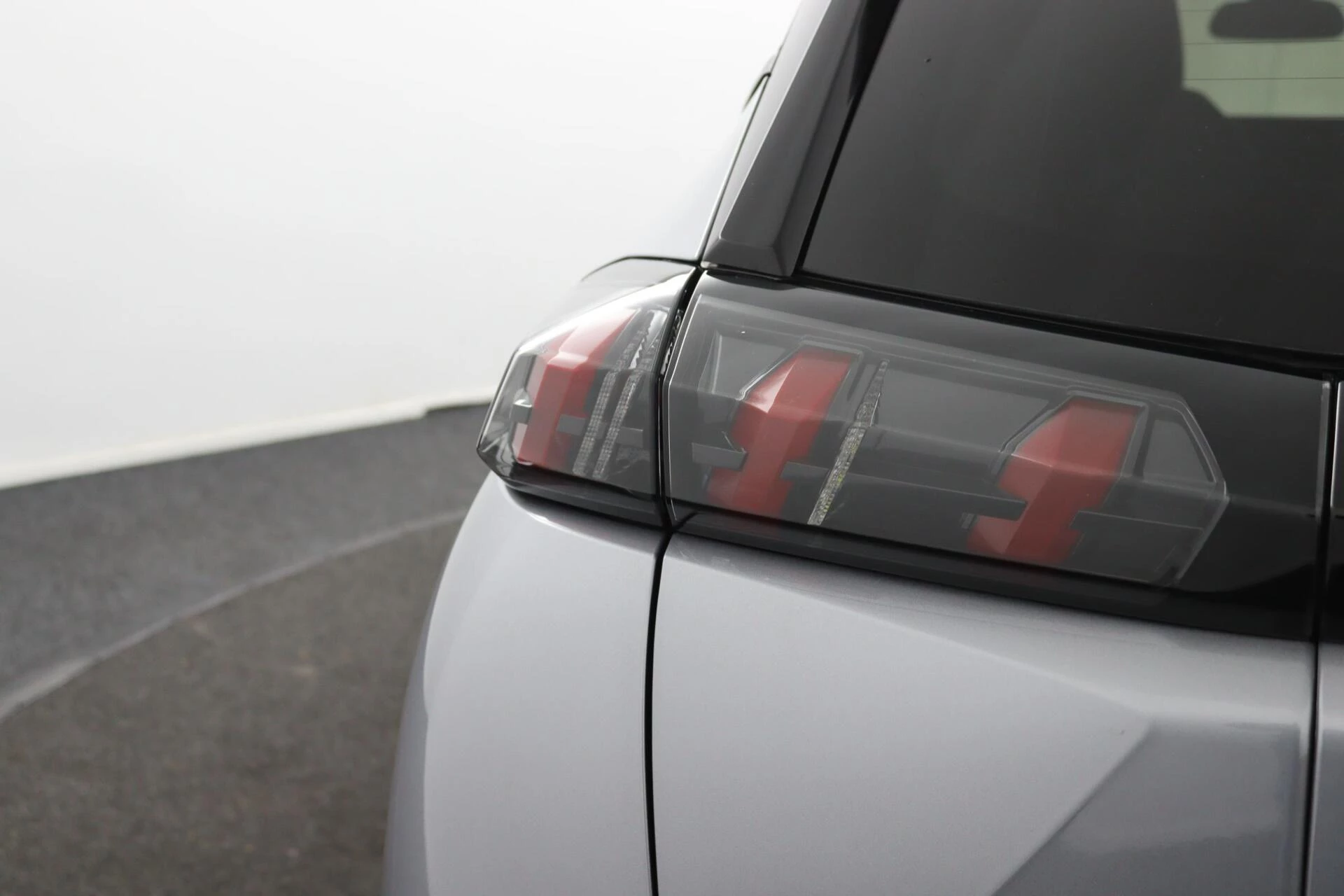 Hoofdafbeelding Peugeot e-2008