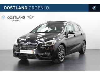 BMW 2 Serie Active Tourer 220i High Executive Luxury Line Automaat / Panoramadak / Trekhaak / Sportstoelen / Achteruitrijcamera / M Sportonderstel / Stuurverwarming / LED / Head-Up