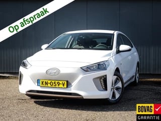 Hoofdafbeelding Hyundai IONIQ Hyundai IONIQ Comfort EV (120 PK) (Subsidie Mogelijk) Hyundai-Dealer-Onderh, 12-Mnd-BOVAG, NL-Auto, Airco, Adaptive-Cruisecontrol, Keyless-Entry/Start, Parkeersensoren-V+A, Bluetooth, Navigatie/Apple-Carplay/Android-Auto, DAB, Lm-Velgen-16Inch, Privacy-Glas