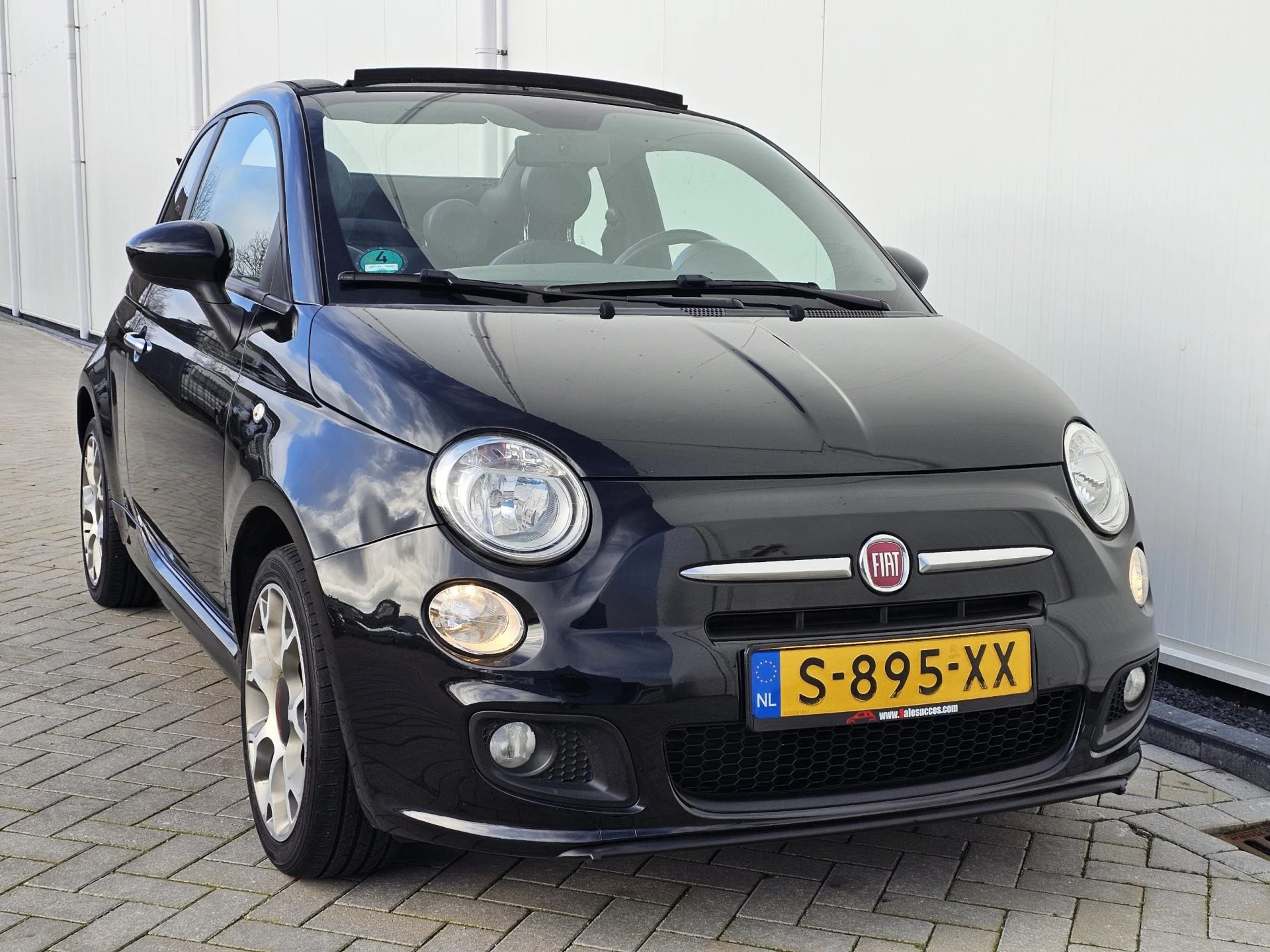 Hoofdafbeelding Fiat 500C