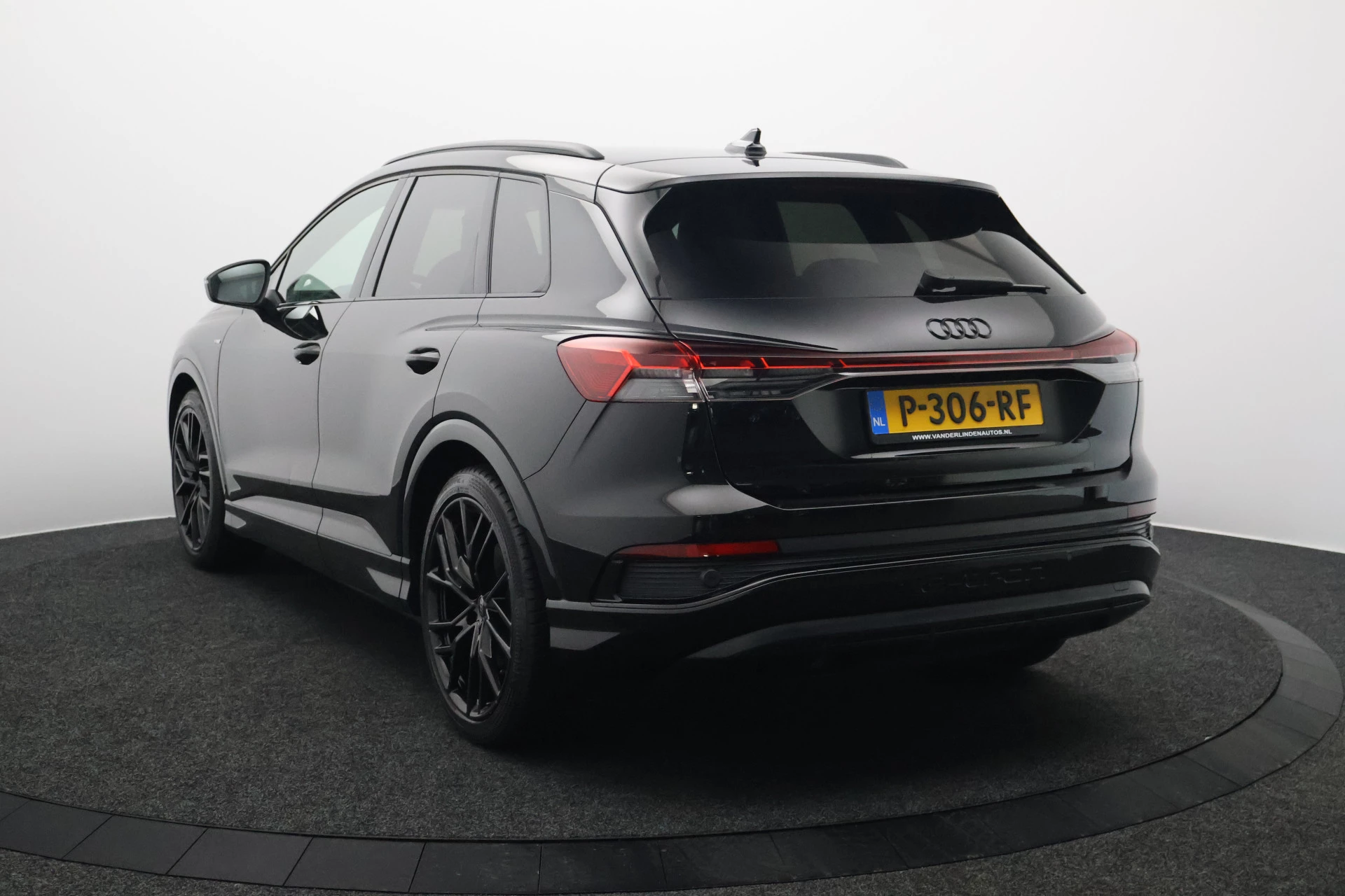 Hoofdafbeelding Audi Q4 e-tron