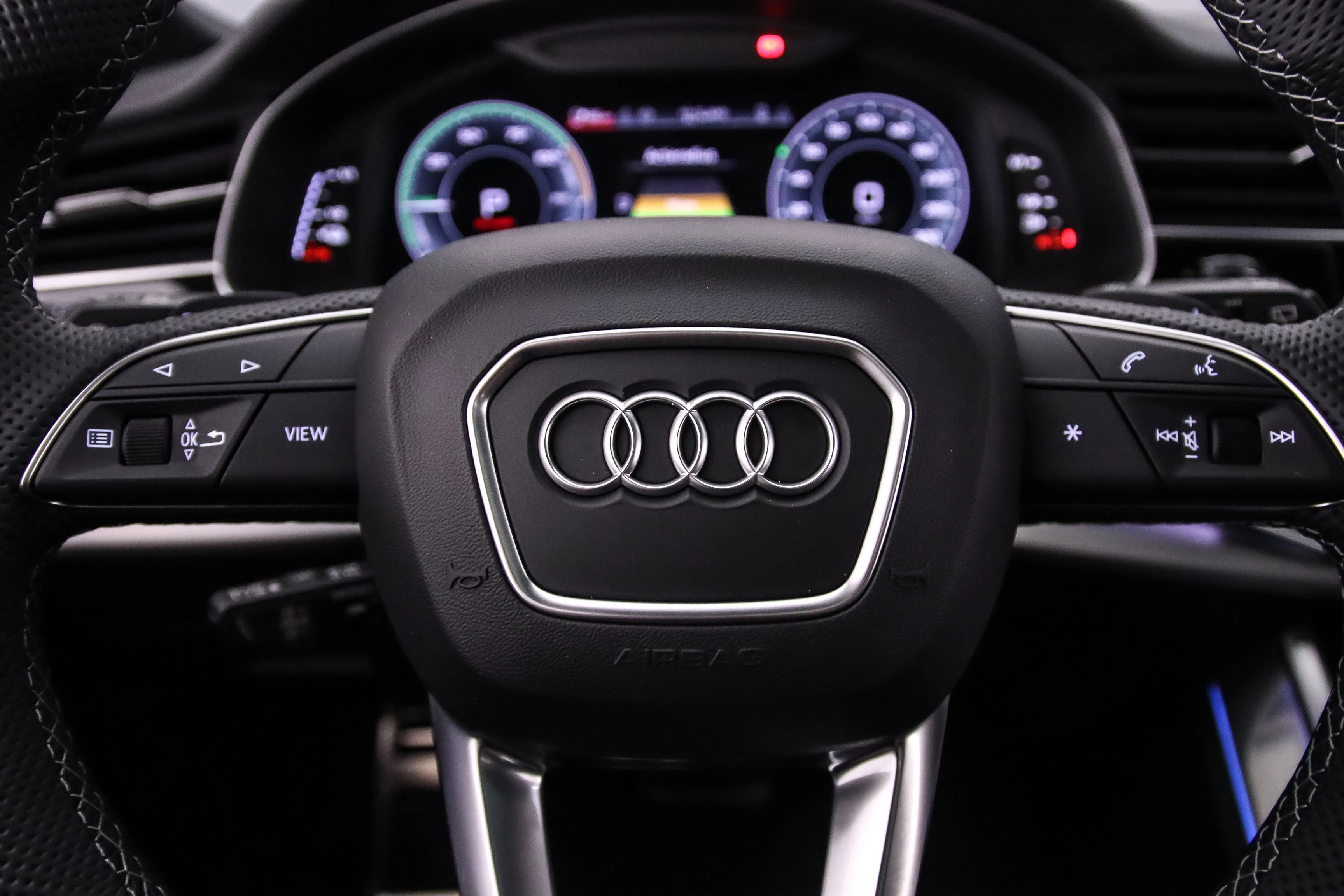 Hoofdafbeelding Audi Q8