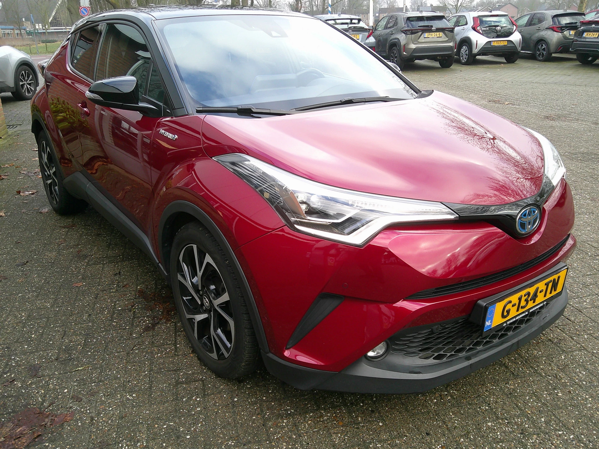 Hoofdafbeelding Toyota C-HR