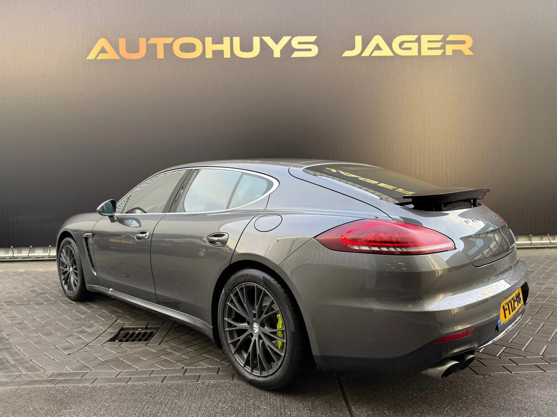 Hoofdafbeelding Porsche Panamera