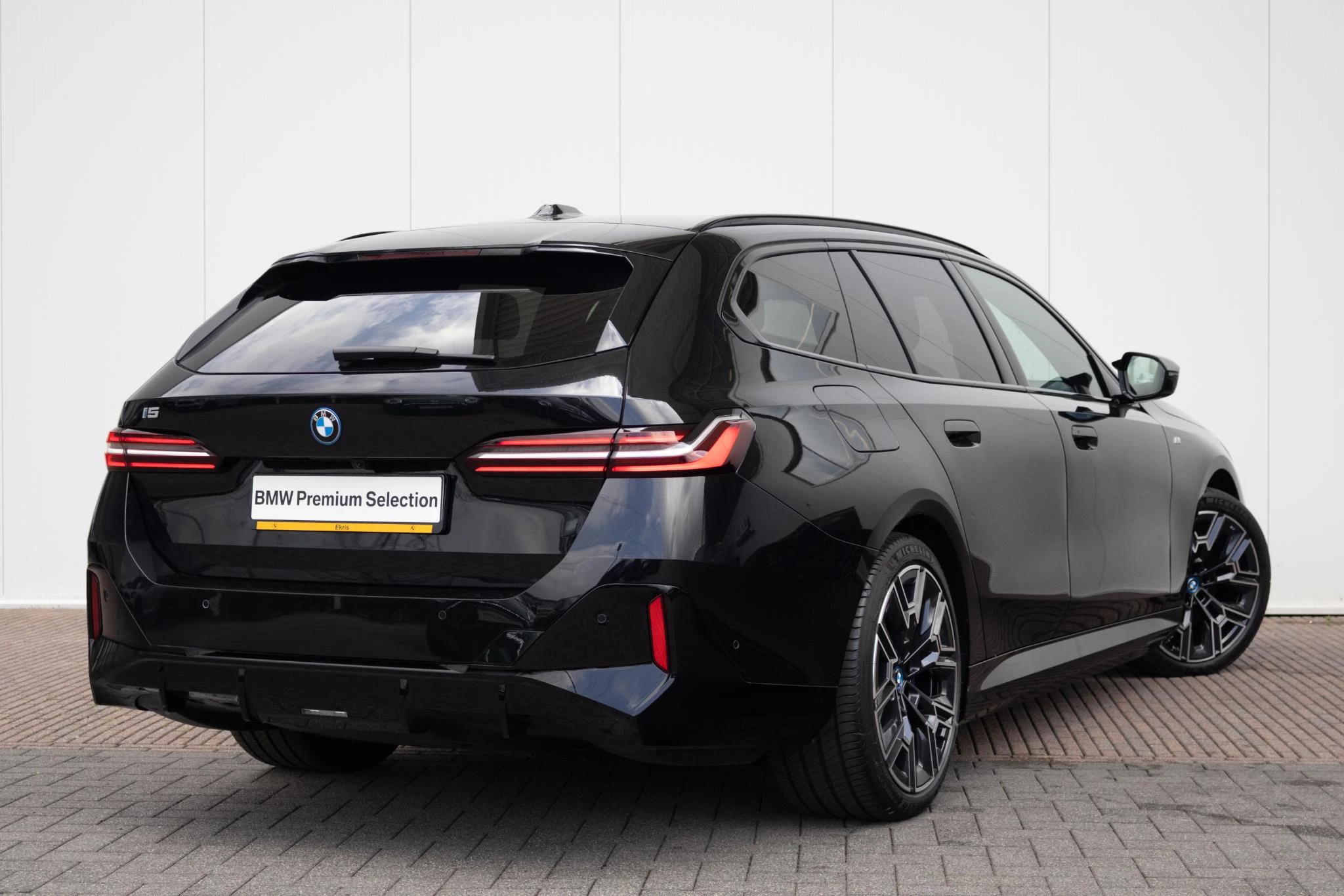 Hoofdafbeelding BMW i5