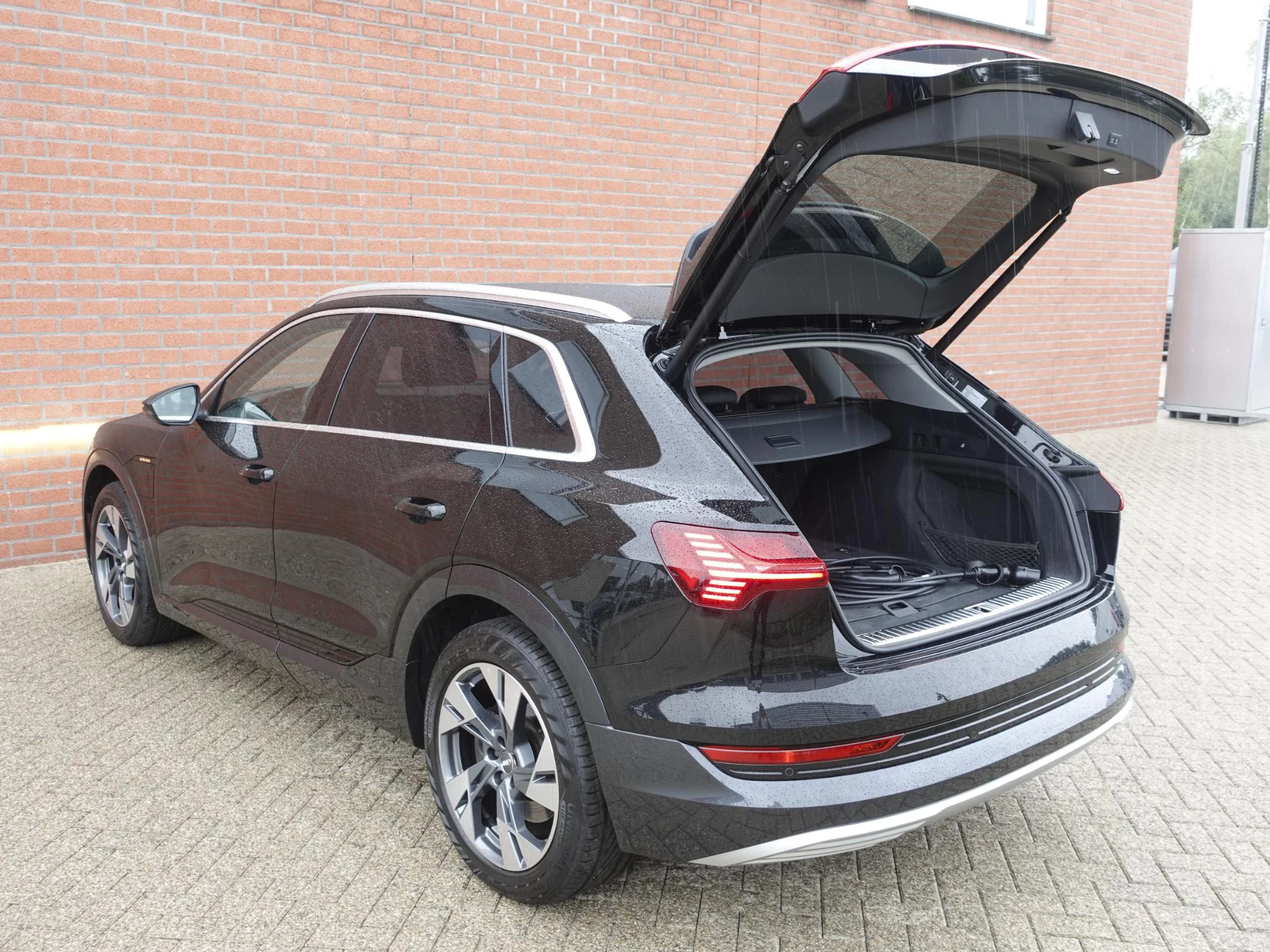 Hoofdafbeelding Audi e-tron