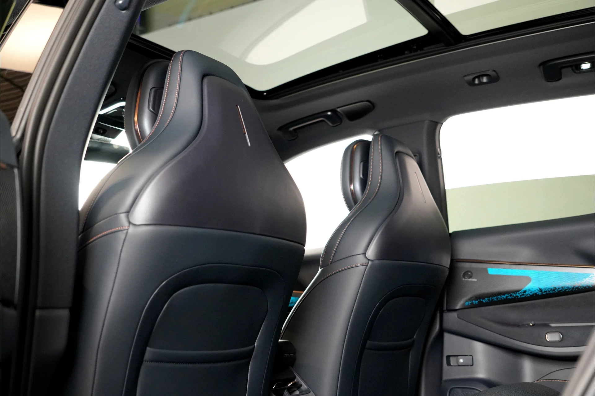 Hoofdafbeelding Lynk & Co 08