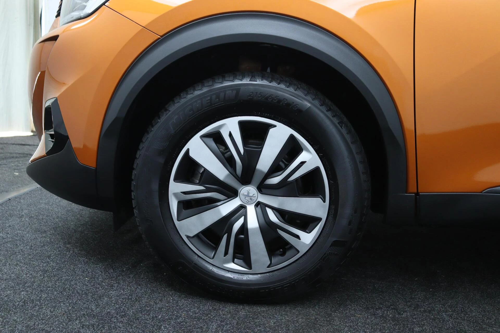 Hoofdafbeelding Peugeot e-2008