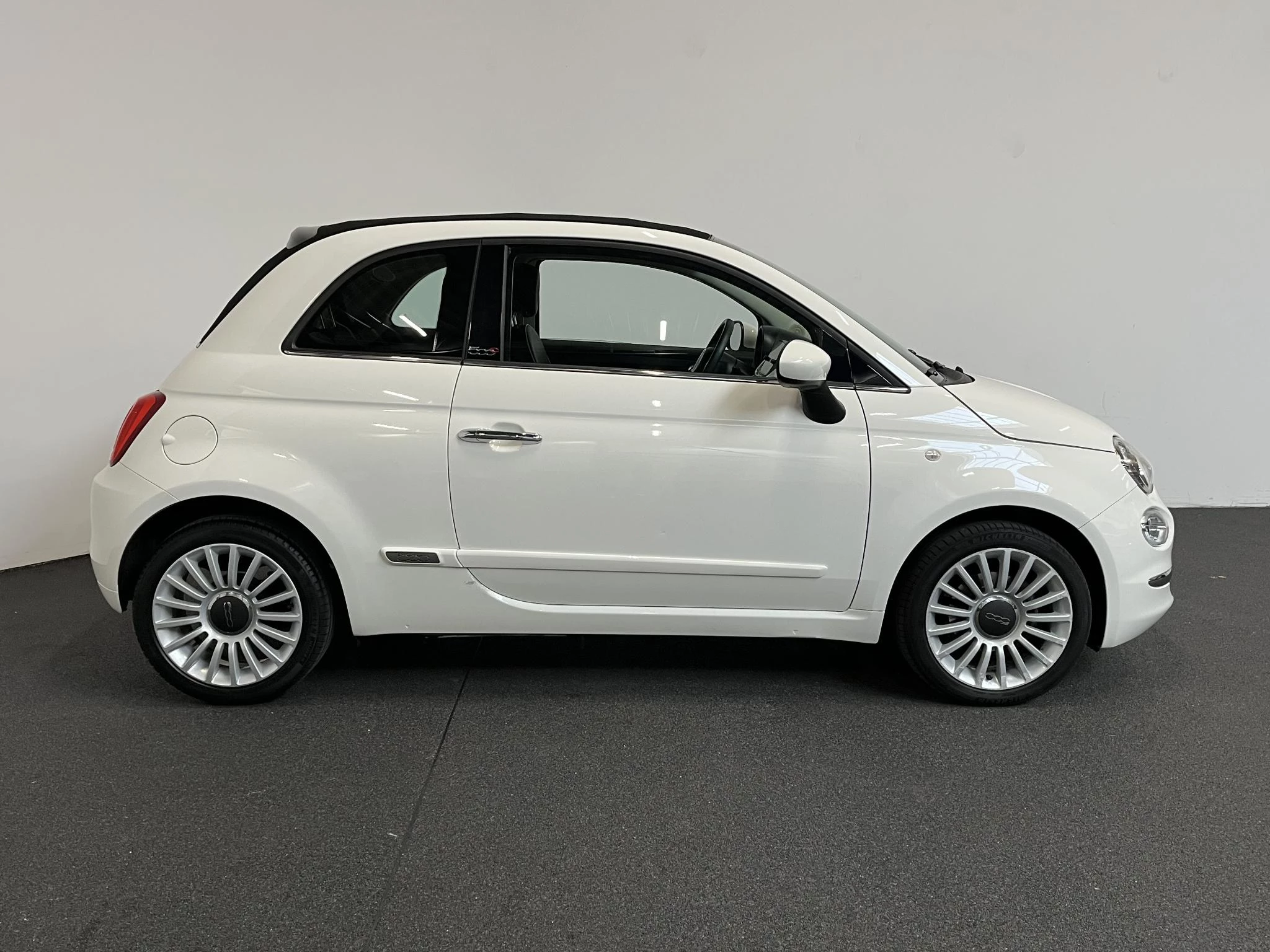 Hoofdafbeelding Fiat 500C