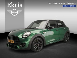 Mini 5-deurs Cooper JCW Uitvoering / Sportstoelen / LED / Harman-KardonPark Assist / Getint glas / Alu wielen 17 inch black