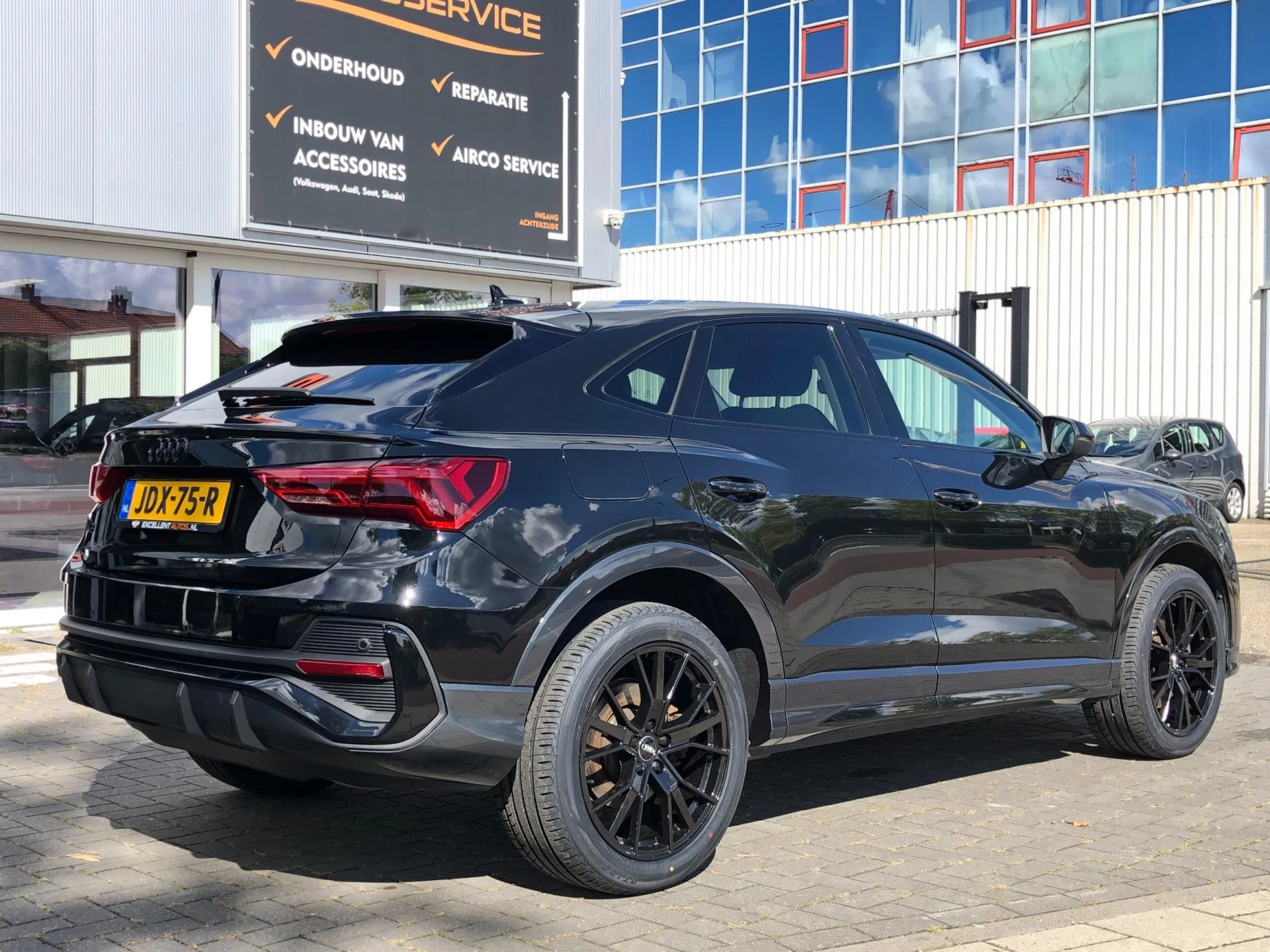 Hoofdafbeelding Audi Q3
