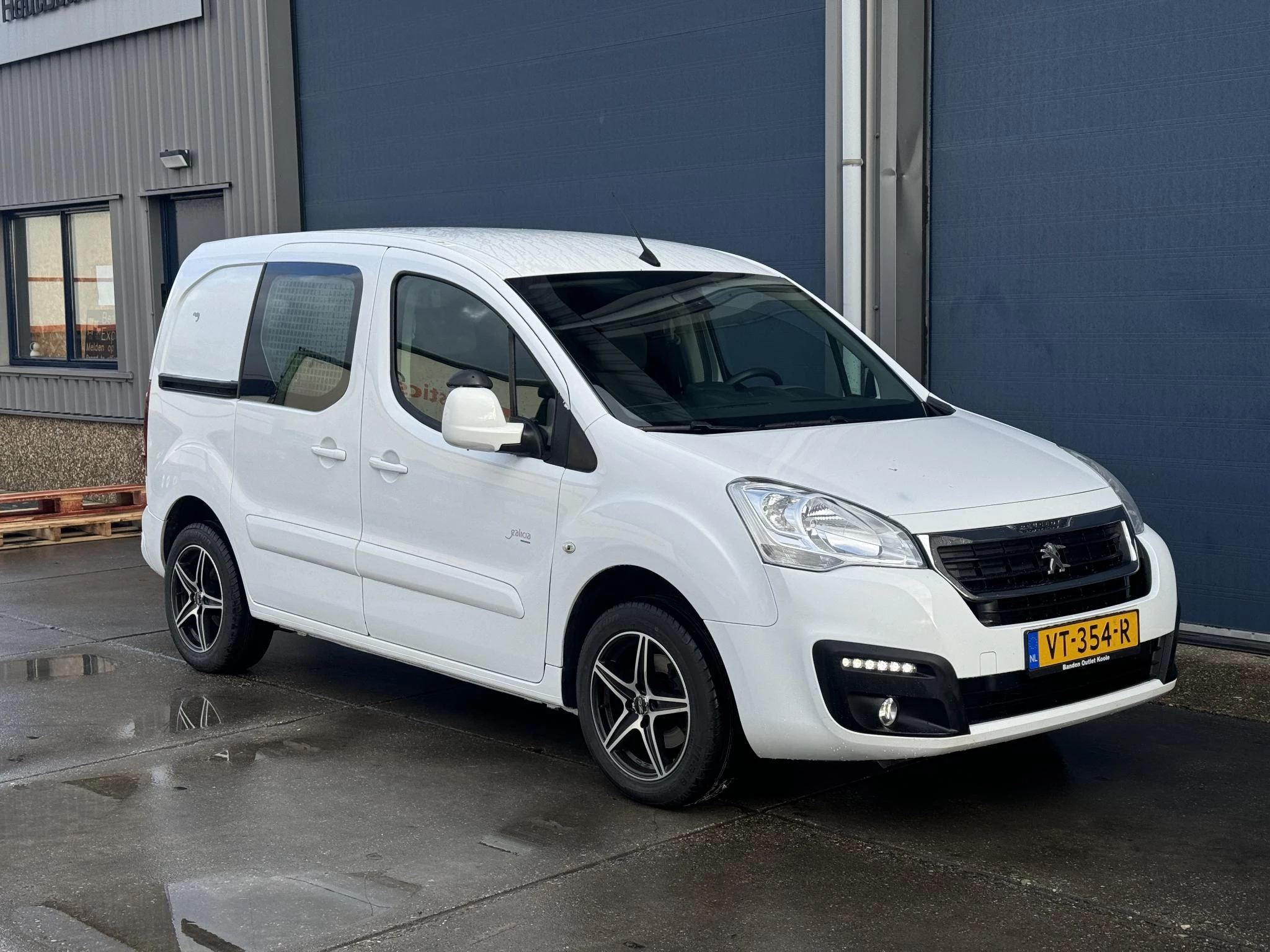 Hoofdafbeelding Peugeot Partner