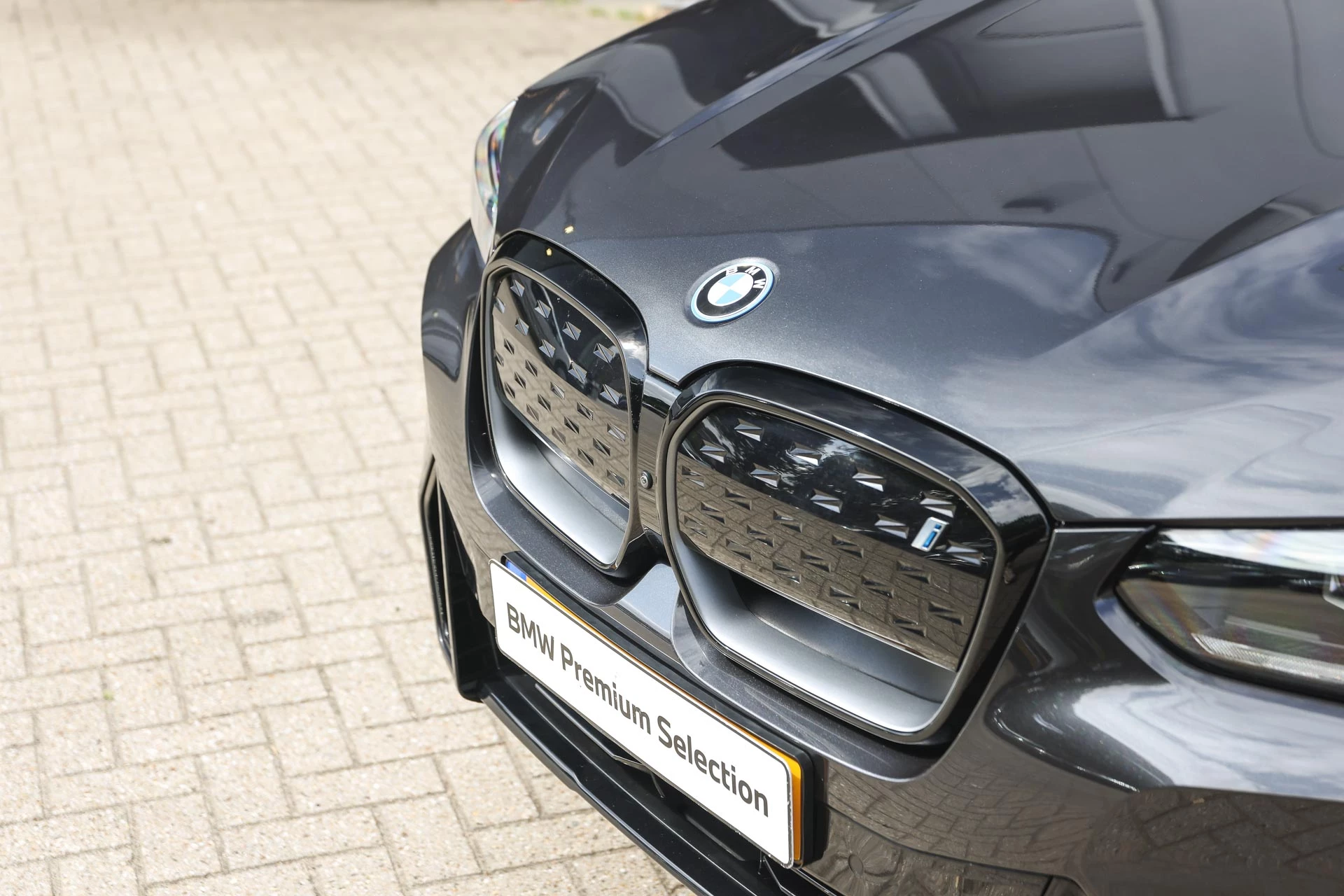 Hoofdafbeelding BMW iX3