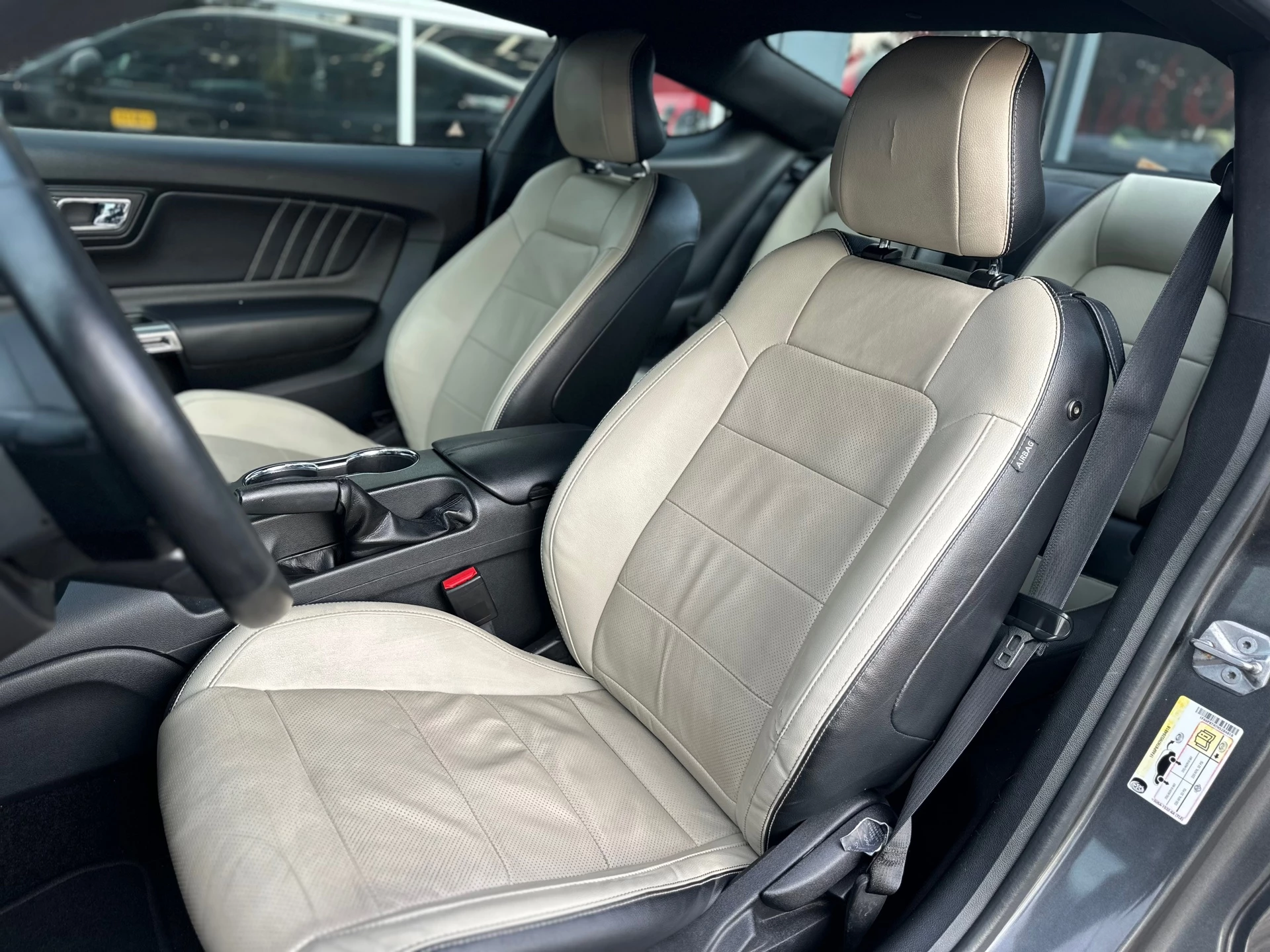 Hoofdafbeelding Ford Mustang