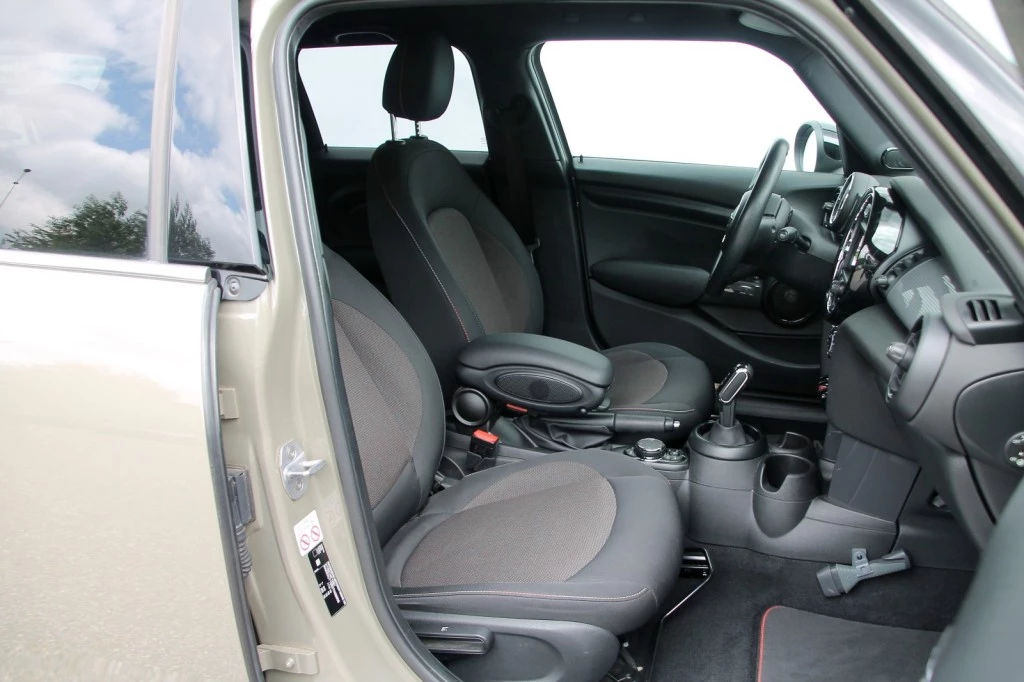 Hoofdafbeelding MINI Cooper
