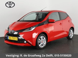 Toyota Aygo 1.0 VVT-i X-Joy | Navigatie | Climate Control | Camera | Lichtmetalen velgen |