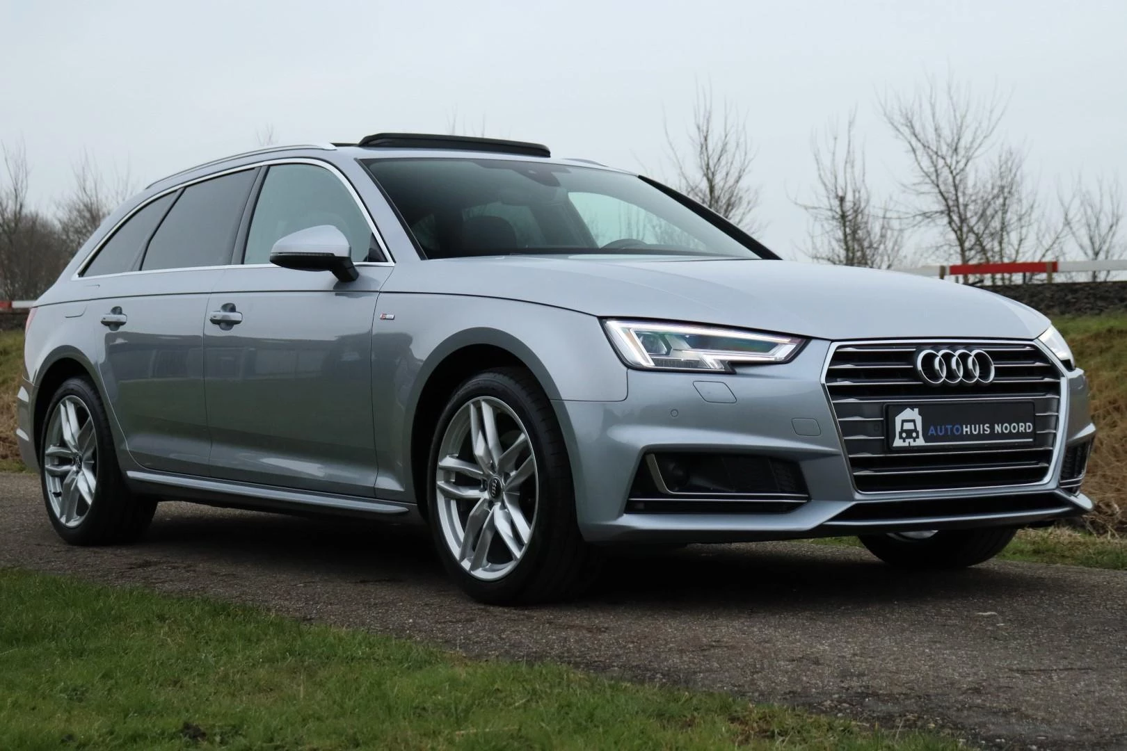 Hoofdafbeelding Audi A4